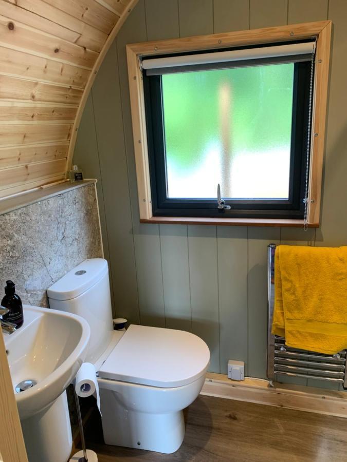 Red Squirrel Pod With Hot Tub Villa Oban Bagian luar foto